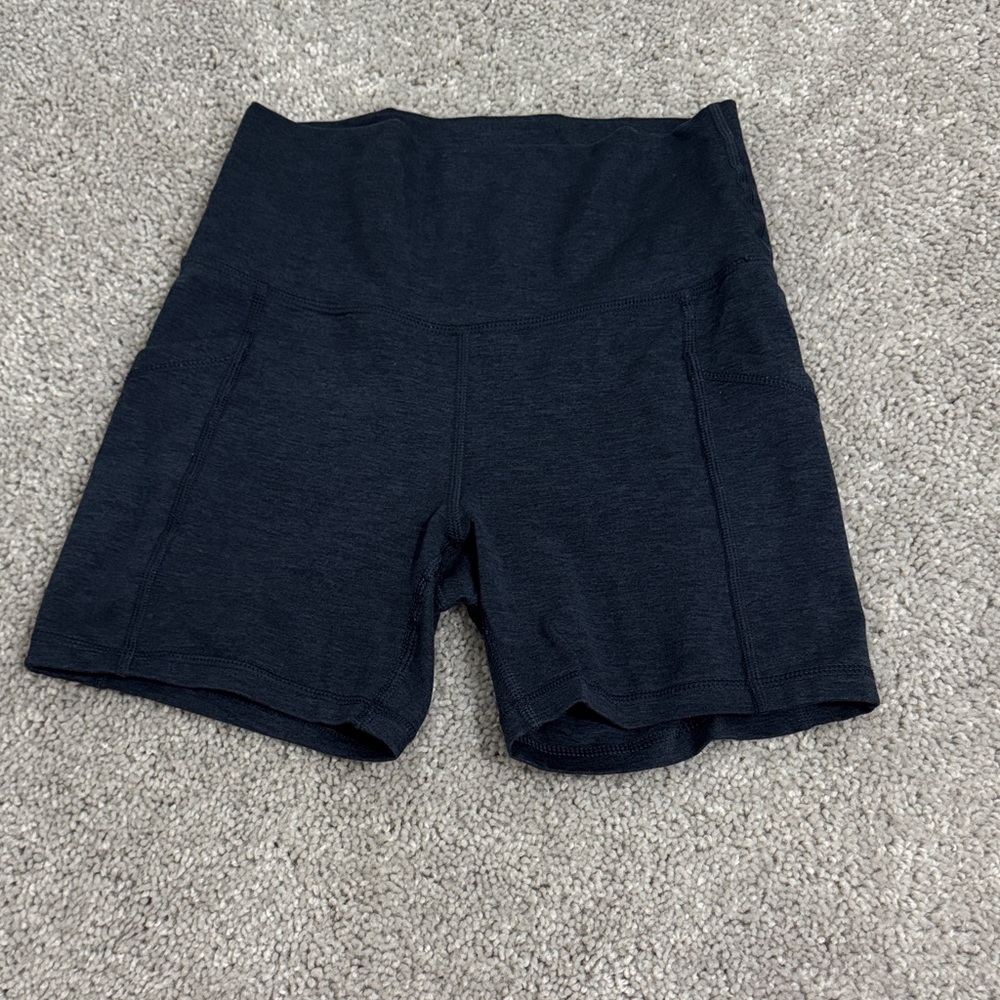 OFFLINE By Aerie The Hugger 5" Pocket Bike Short